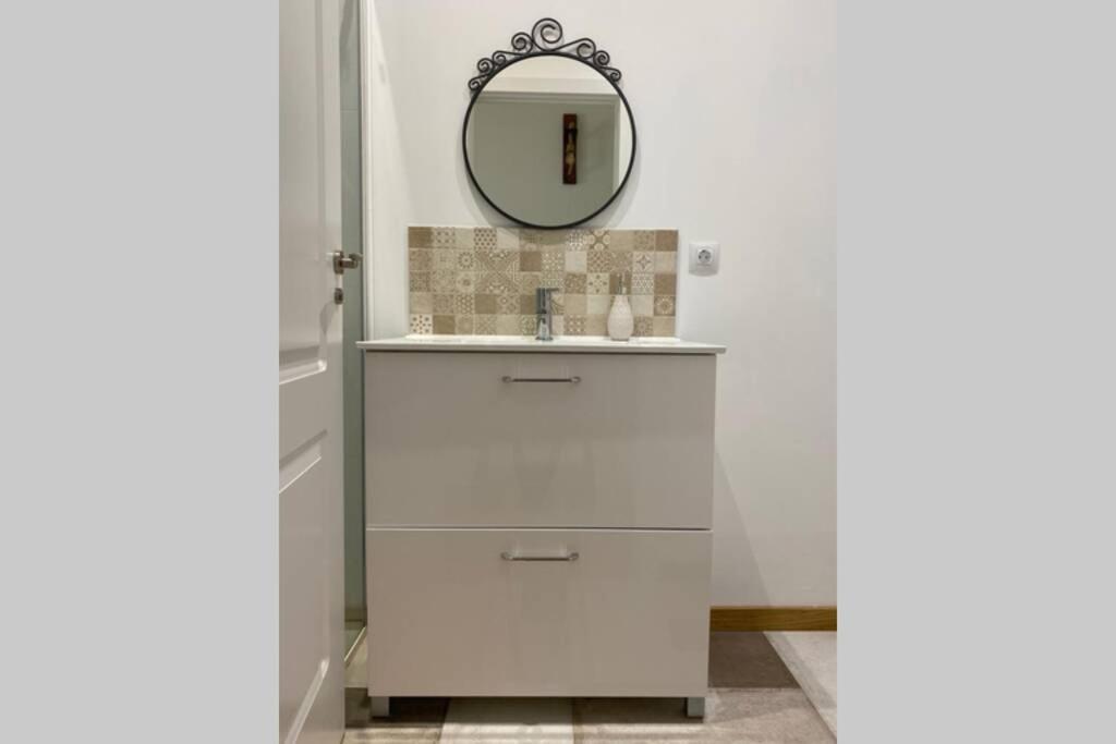 Charming Apartment In ベセリル・デ・ラ・シエラ エクステリア 写真